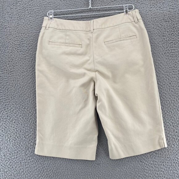 Chicos Shorts Womens 0.5 US 6 Ivory Chino Bermuda Stretch Pocket Everyday Casual - Picture 3 of 12